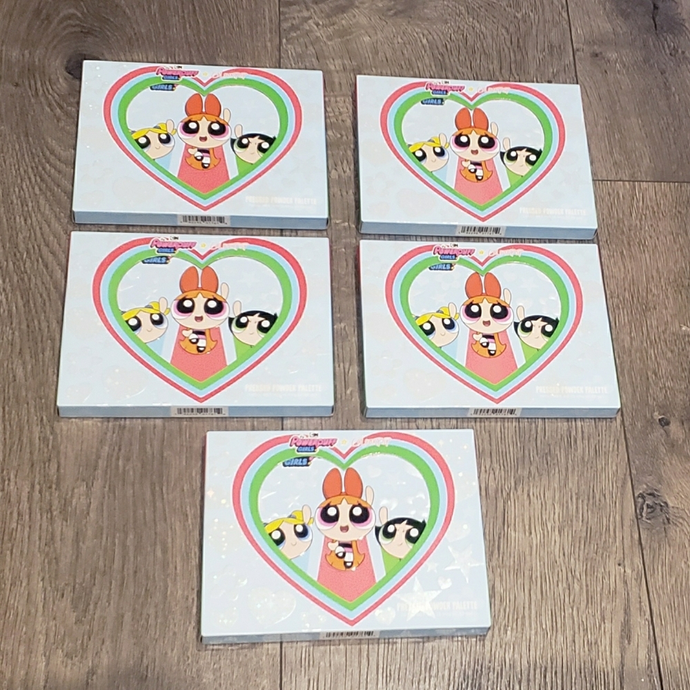 Lot of 5 palettes by Colourpop - Powerpuff Girls